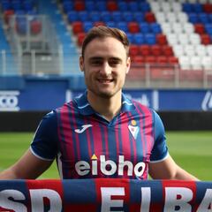 Lasure: “Vengo a dar el máximo en el día a día”