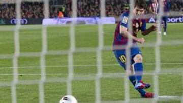 <b>DE PENALTI. </b>Así marcó Messi el 2-0 a Iraizoz en un reciente Barça-Athletic en el Camp Nou.