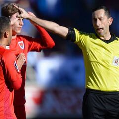 Dos partidos de sanción a Gus Ledes tras ser expulsado