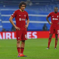 Southgate se carga a Alexander-Arnold