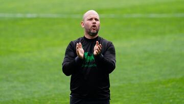 José Alberto, entrenador del Racing, en El Sardinero.