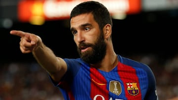 Arda Turan podría irse en enero