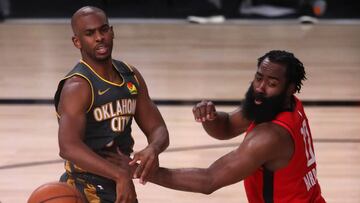 LAKE BUENA VISTA, FLORIDA - AUGUST 31: Chris Paul #3 of the Oklahoma City Thunder passes the ball as James Harden #13 of the Houston Rockets defends during the third quarter in Game Six of the Western Conference First Round during the 2020 NBA Playoffs at AdventHealth Arena at ESPN Wide World Of Sports Complex on August 31, 2020 in Lake Buena Vista, Florida. NOTE TO USER: User expressly acknowledges and agrees that, by downloading and or using this photograph, User is consenting to the terms and conditions of the Getty Images License Agreement. Mike Ehrmann/Getty Images/AFP
== FOR NEWSPAPERS, INTERNET, TELCOS & TELEVISION USE ONLY ==