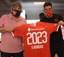 Oficial: Silvio Romero renueva en Independiente hasta 2023