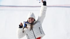 Vonn encuentra algo de consuelo en el oro de Breezy Johnson