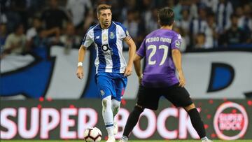 El Porto goleó con colaboración de Héctor Herrera