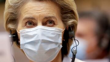 FILE PHOTO: European Commission President Ursula Von Der Leyen wears a mask during a debate on next EU council and last Brexit development during a plenary session at the European Parliament in Brussels, Belgium November 25, 2020. Olivier Hoslet/Pool via 