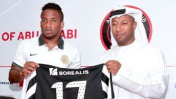 Farfán, durante la presentación en su nuevo club.