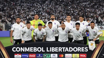 Futbol, Colo Colo vs Fortaleza.
Fase de grupos, Copa Libertadores 2025.
El equipo de Colo Colo es fotografiado durante el partido de copa libertadores por el grupo E contra Fortaleza disputado en el estadio Monumental en Santiago, Chile.
10/04/2024
Felipe Zanca/Photosport
Football, Colo Colo vs Fortaleza.
Group stage, Copa Libertadores 2025.
Colo ColoÕs teams are pictured during the copa libertadores match for group E against Fortaleza at the Monumental stadium in Santiago, Chile.
10/04/2024
Felipe Zanca/Photosport
