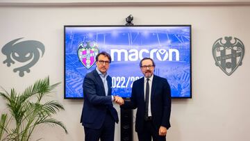 El Levante renueva su compromiso con Macron hasta 2027