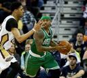 Isaiah Thomas acerca a los Celtics a puestos de playoffs