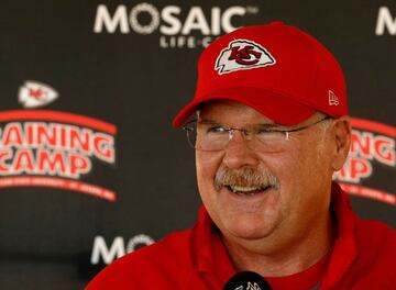 El head coach de los Chiefs dio una conferencia de prensa en el training camp de su equipo.