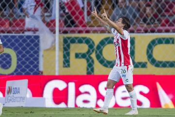 Los Rayos llegaron al arranque del torneo Apertura 2018 como campeones de la Super Copa MX y después de su partido contra América, todos los equipos tendrán que cuidarse de los Rayos, equipo que buscará superar a sus rivales con buen fútbol.