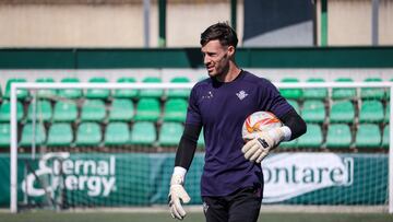 Marc Vidal cierra la portería del Andorra