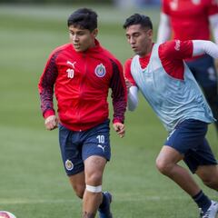 'Chofis' López: ''Cuando salí de Chivas la pasé mal, me destruí''