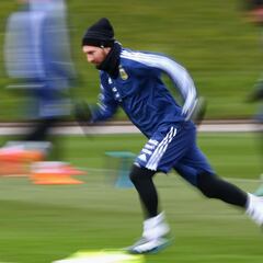 You can't teach Messi anything - Sampaoli urges Argentina to understand star man