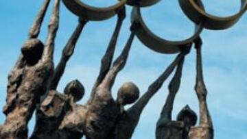 <b>BELLEZA POR PARTIDA DOBLE.</b> Escultura, pintura, fotografía...