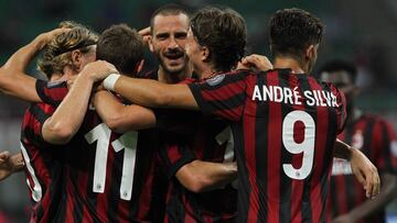 Milán, Everton y Salzburgo encarrilan sus eliminatorias