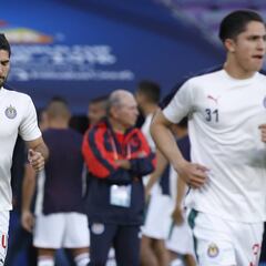 Chivas regresó a entrenar con tres de sus refuerzos