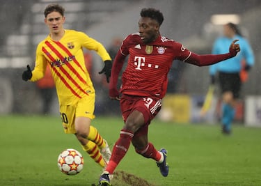Alphonso Davies transfer update: Real Madrid target negotiates with Bayern over renewal