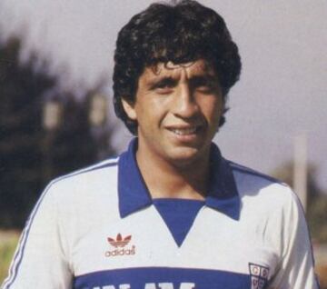 Mario Lepe jugó toda su carrera en Universidad Católica. Entre Copa Libertadores y Copa Mercosur, jugó 92 partidos y anotó dos goles.