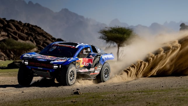 Ford comienza al mando en el Dakar