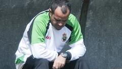 Álvaro sigue triste, pero vuelve a dirigir la sesión