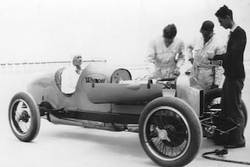 Si Meyer fue el primero en ganar tres veces la Indy 500, nadie antes que Shaw lo hizo dos de forma consecutiva. Y podría estar en un puesto más alto de la estadística de no haber dado al palo en tres ocasiones más acabando segundo.