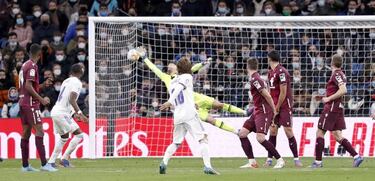 Modric, siempre operativo