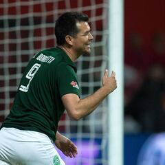 Borgetti, Bravo y Delgado, los máximos goleadores de los México-Ecuador