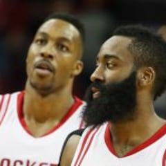 Motiejunas reaparece tras 9 meses y Howard se luce (22-18)