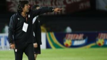 Gustavo Costas, t&eacute;cnico argentino, dirigir&aacute; su tercer partido de Copa Libertadores con Independiente Santa Fe. 