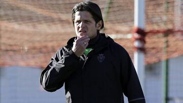 Vasiljevic: "Ni los jugadores ni yo nos vamos a esconder"