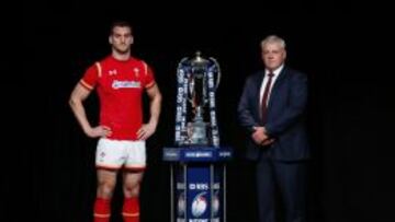 Sam Warburton y Warren Gatland, capitán y seleccionador de Gales.