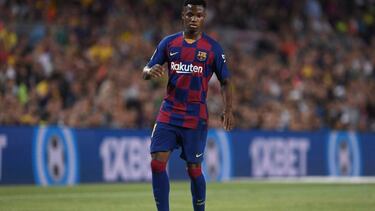 Barcelona´s Guinea-Bissau forward Ansu Fati controls the ball during the Spanish League football match between Barcelona and Real Betis at the Camp Nou stadium in Barcelona on August 25, 2019. (Photo by Josep LAGO / AFP)
