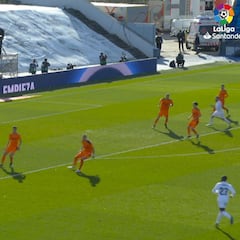 Así sí se ejerce de estrella del equipo: golazo de fantasía de Benzema