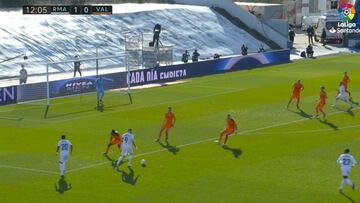 Así sí se ejerce de estrella del equipo: golazo de fantasía de Benzema