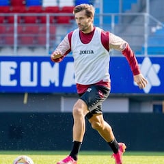 Garitano: "Llorente debe entrar en la dinámica del grupo"