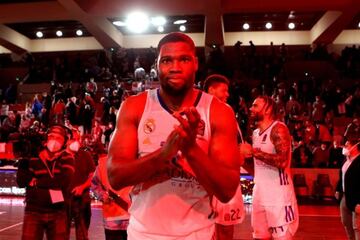 Guerschon Yabusele (18 puntos y 10 rebotes) celebra la victoria.