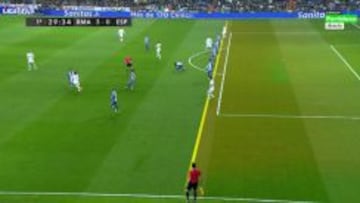 El 3-0 de James arrancó con fuera de juego del colombiano