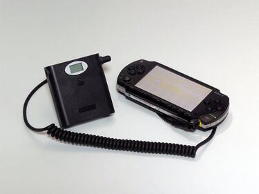 Un adaptador permite a PSP 25 horas de autonomía