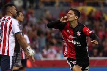 Ortega celebra el gol en el partido de despedida de Rafael Márquez dentro del Estadio Jalisco en la jornada 16 del Clausura 2018.