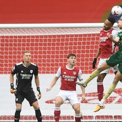 El Arsenal vuelve a ganar en un partido sin brillo