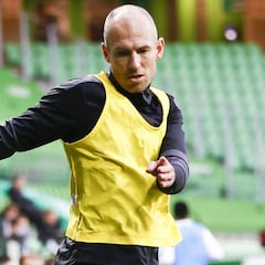 Robben sopesa colgar las botas