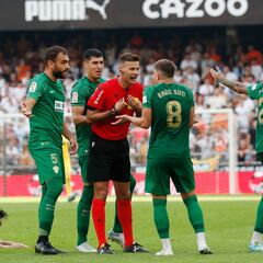 La lista de errores arbitrales que indigna al Elche