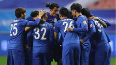 'Gio' Moreno marca doblete y sale figura en el debut de Tévez