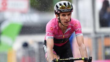 Resumen y resultado de la 9ª etapa del Giro de Italia: Froome se deja 1:07 en el Gran Sasso