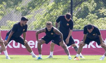 Neymar, Luis Suárez and Leo Messi were inseparable during this morning's session.