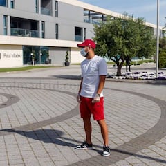 Hazard sorprende por su físico