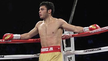 El hijo de la leyenda del boxeo mexicano, aseguró que una caída ante Álvarez, podría provocar su retiro del cuadrilátero.